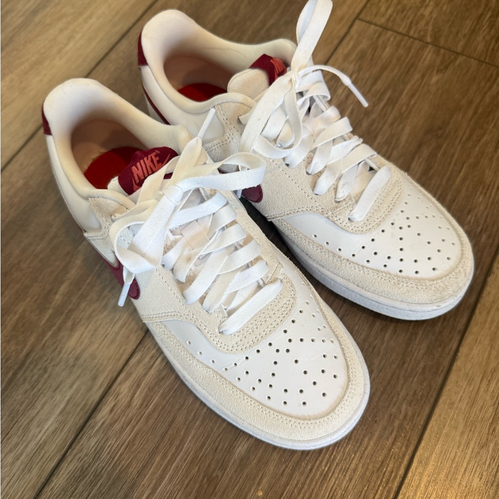 Nike White and Red Women's Sneakers